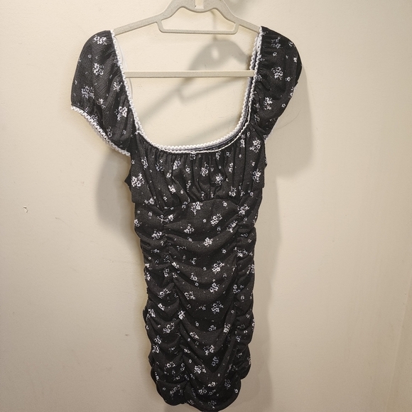 Urban Outfitters short rushed Gray and white minidress size L - Picture 3 of 8